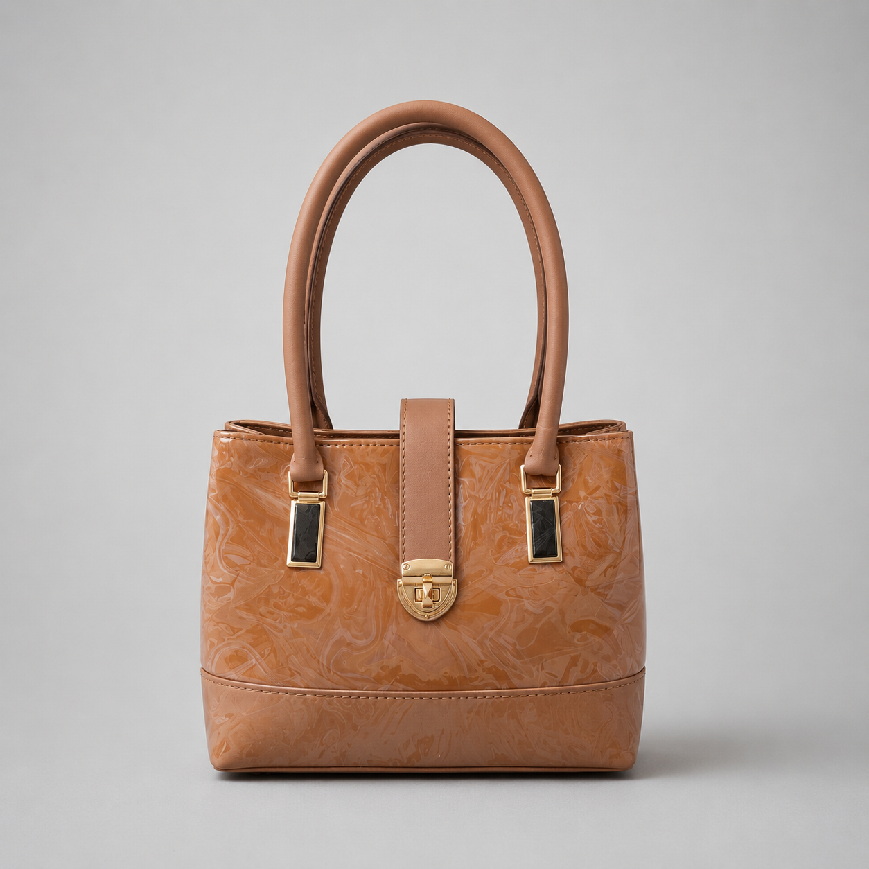 Classic shiny Handbag