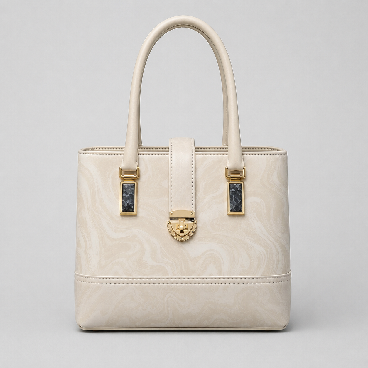 Classic shiny Handbag