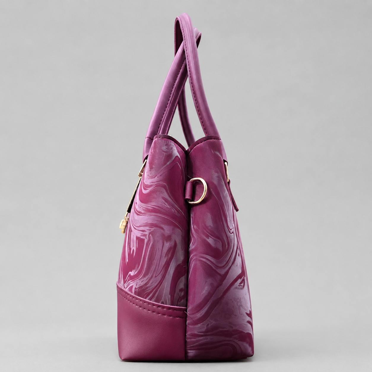 Classic shiny Handbag