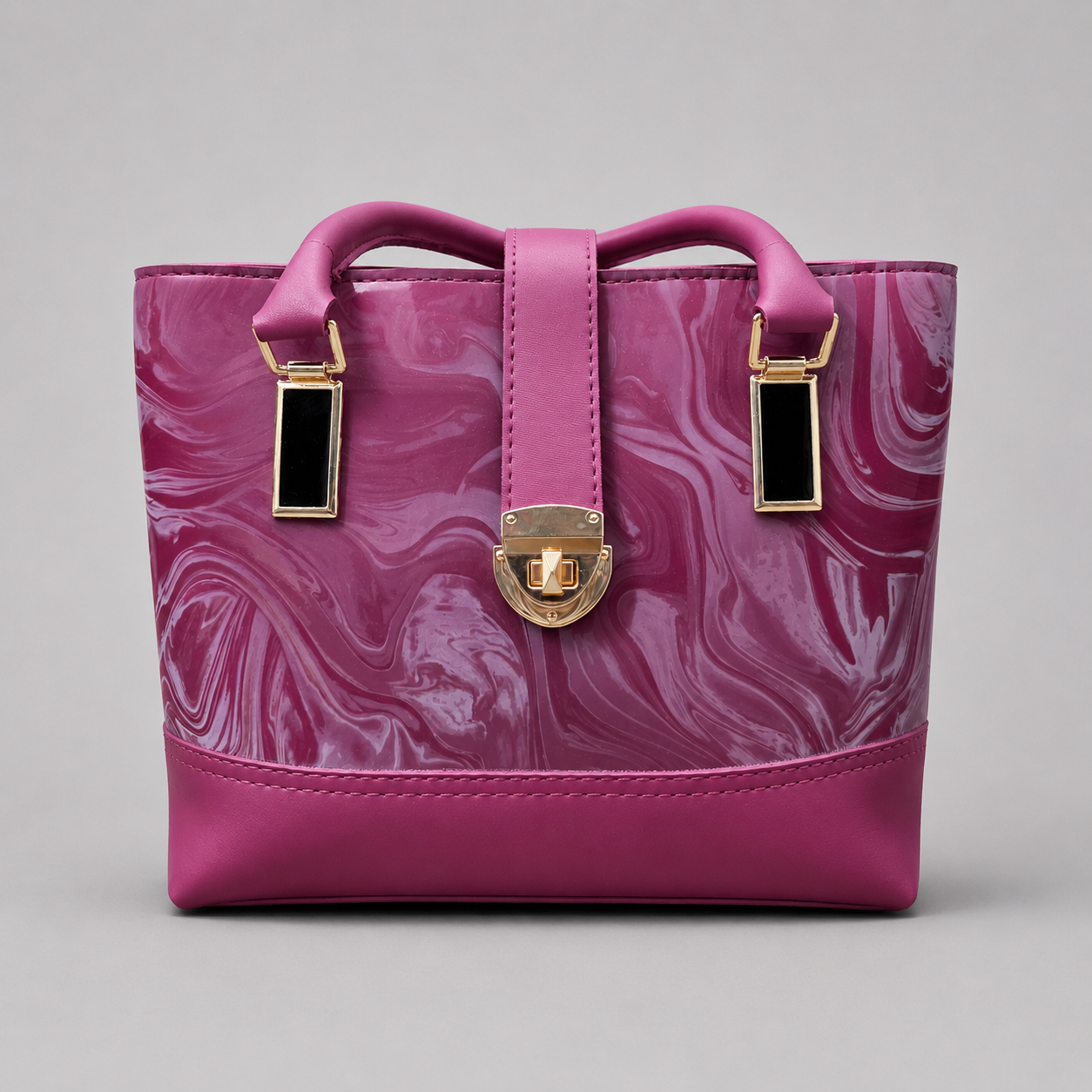 Classic shiny Handbag